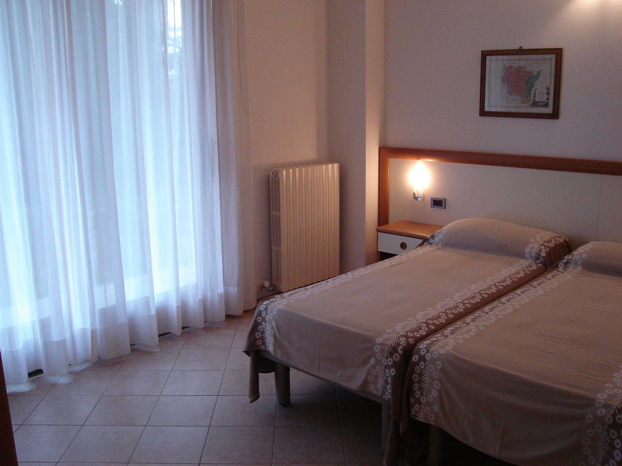 Villa Sopri Malcesine Exterior photo