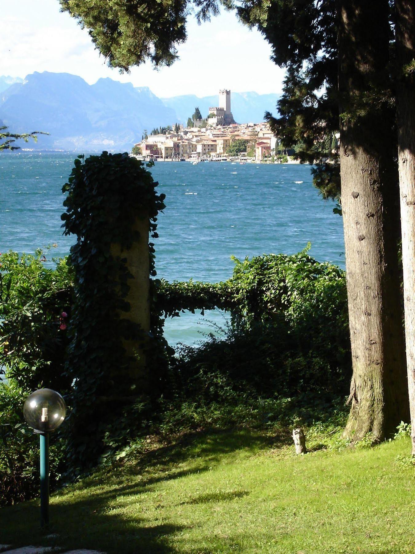 Villa Sopri Malcesine Exterior photo