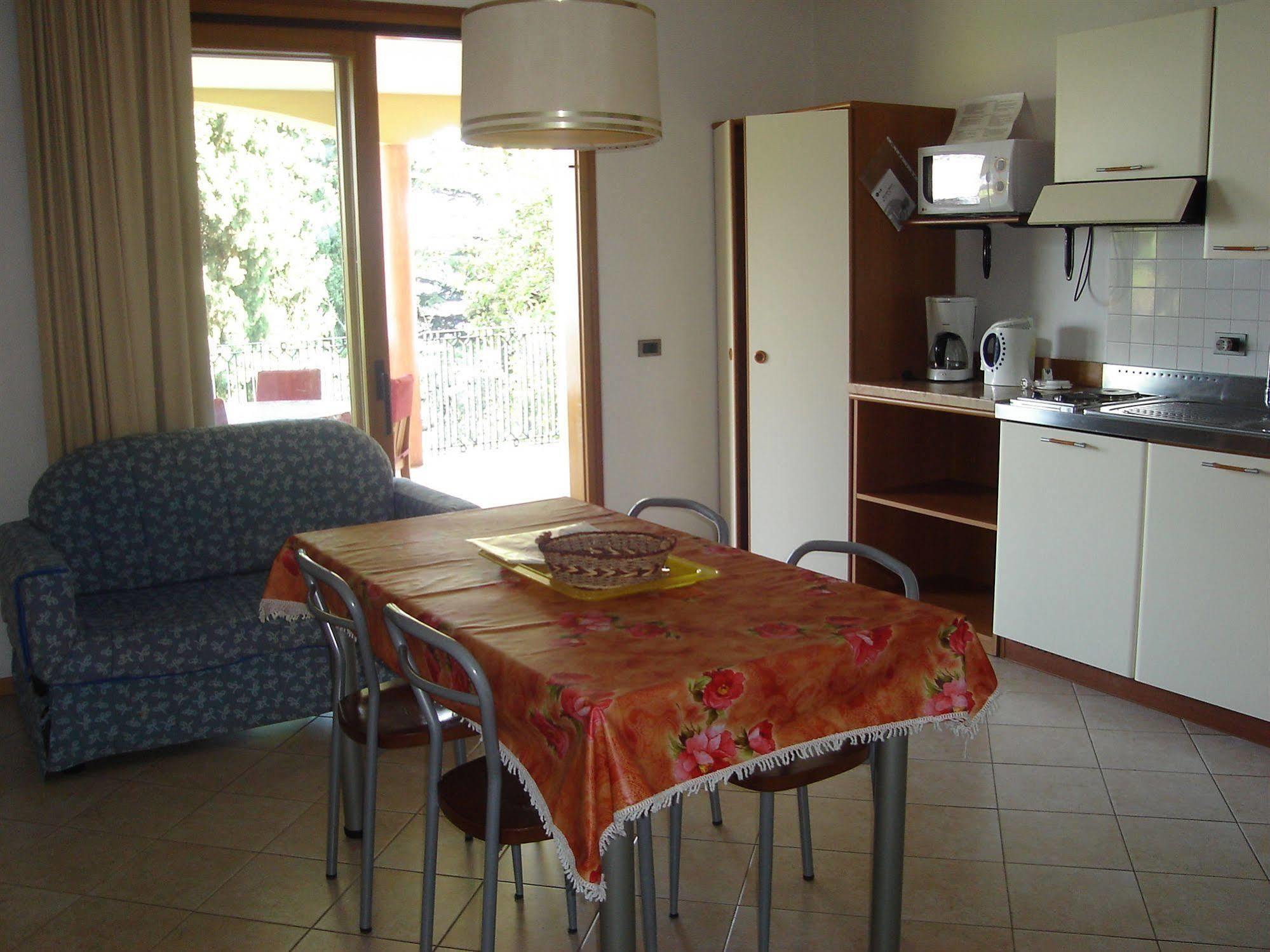 Villa Sopri Malcesine Exterior photo
